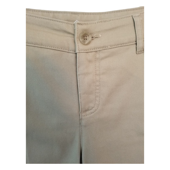 St. John's Bay Petite Capri Bermuda Women's Shorts Size‎ 8P Inseam 17 in - Picture 4 of 10